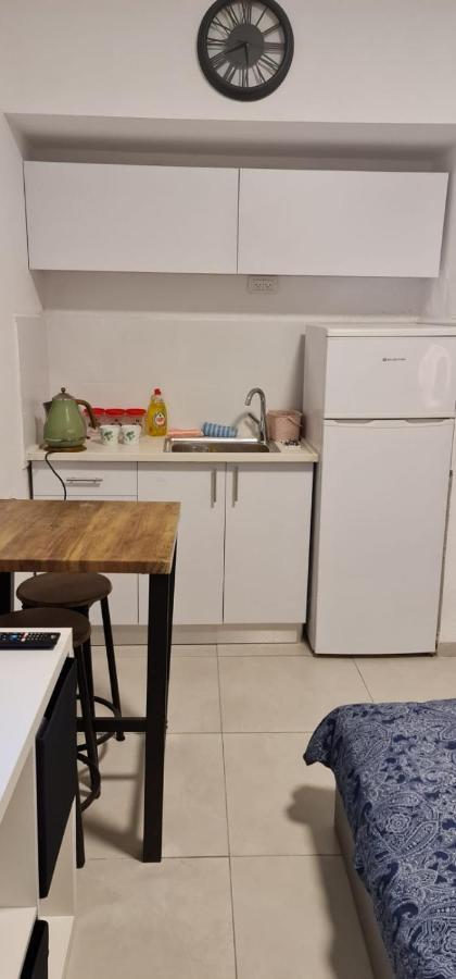 兹奇隆亚科夫דירת חדר יפה ונעימה באיזור פסטורלי ושקט公寓 外观 照片